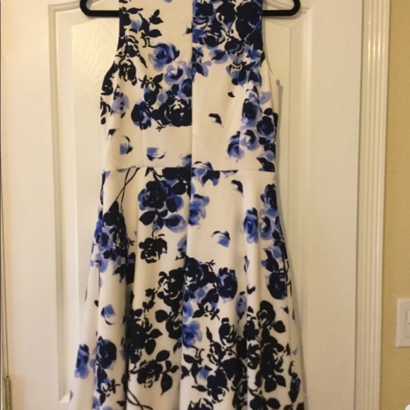 Donna Morgan Blue Floral Dress - Picture 3 of 3